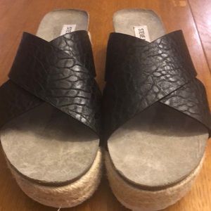 Steve Madden Platform Sandals. Worn 1x.  Med Width